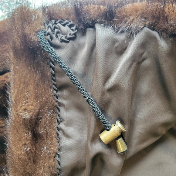 M Solomon Vintage Bemberg hooded fur coat - Picture 9 of 12